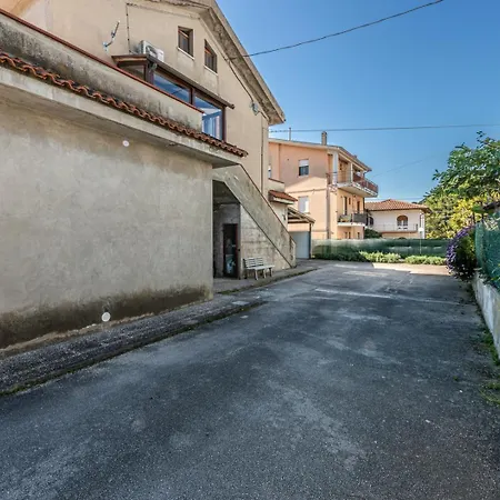 N311 - Numana, Accogliente Con Terrazzo E Posto Auto